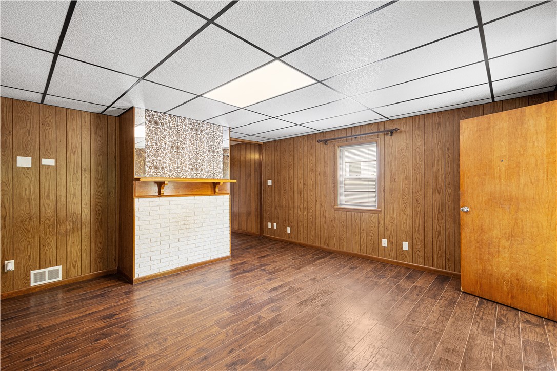 Residential in Ellsworth Boro 5