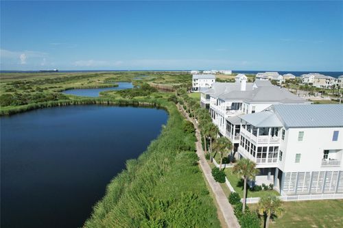 1510 Beachtown Dr, Galveston, TX, 77550 | Card Image