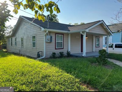 204 Mill Street, House other with 3 bedrooms, 2 bathrooms and 4 parking in Barnesville GA | Image 1