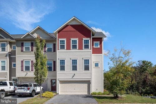 100 Splendor Garden Way, STEPHENSON, VA, 22656-1986 | Card Image