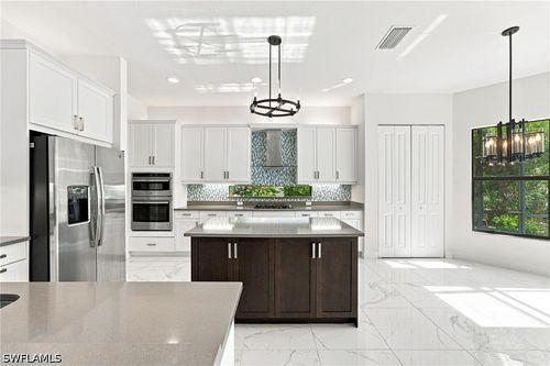 4617 Azalea Dr, NAPLES, FL, 34119-9061 | Card Image