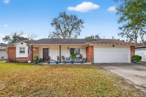 5611 W Airport Blvd, Houston, TX, 77035-4311 | Card Image