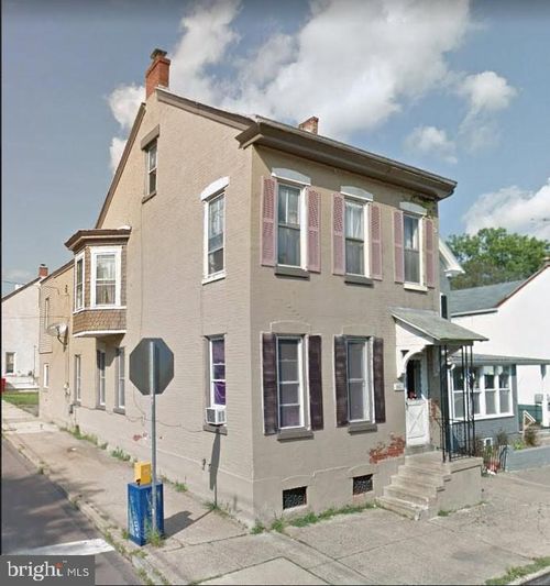 601 King St, POTTSTOWN, PA, 19464-5709 | Card Image