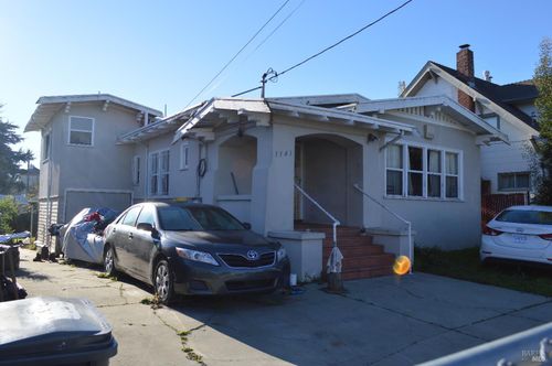 1141 E 33rd St, Oakland, CA, 94610-4026 | Card Image