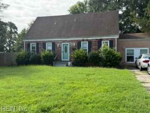 201 Wynn St, Portsmouth, VA, 23701-3141 | Card Image