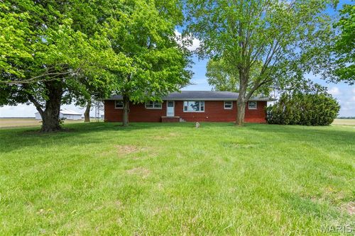1343 N 22nd Ave, Raymond, IL, 62560-5076 | Card Image