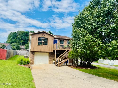 1006 Phillip Drew Dr, Johnson City, TN, 37604-2781 | Card Image