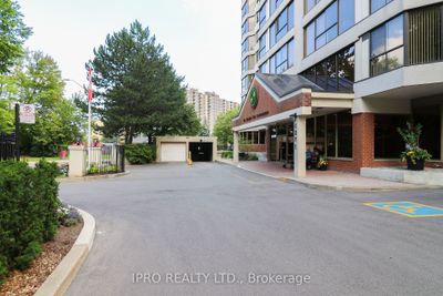 1201 - 1271 Walden Cir, Condo with 2 bedrooms, 2 bathrooms and 1 parking in Mississauga ON | Image 3