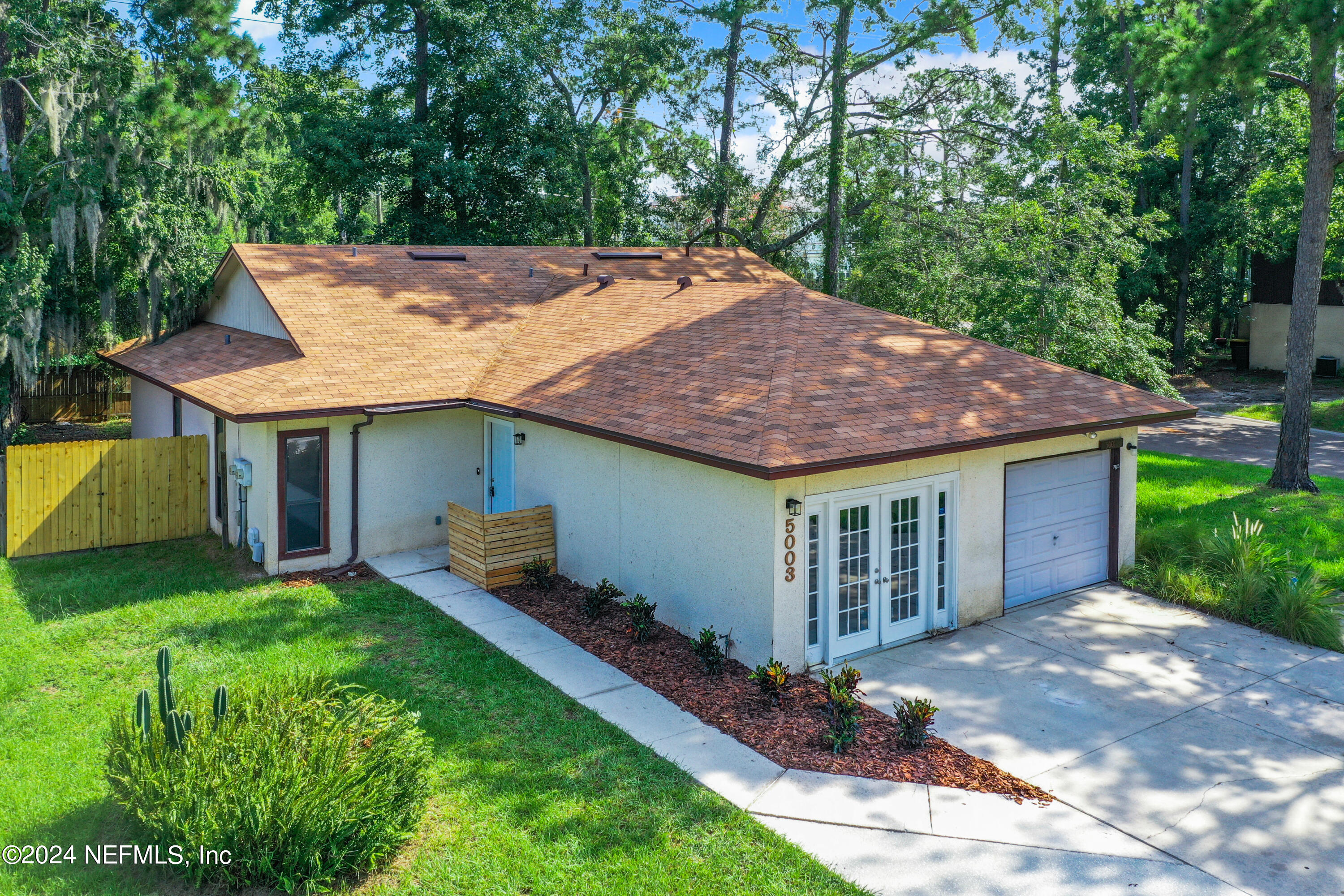 Knightsbridge Cir, Jacksonville, FL 32244