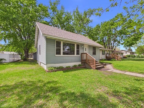 433 30th Ave N, Saint Cloud, MN, 56303-3757 | Card Image