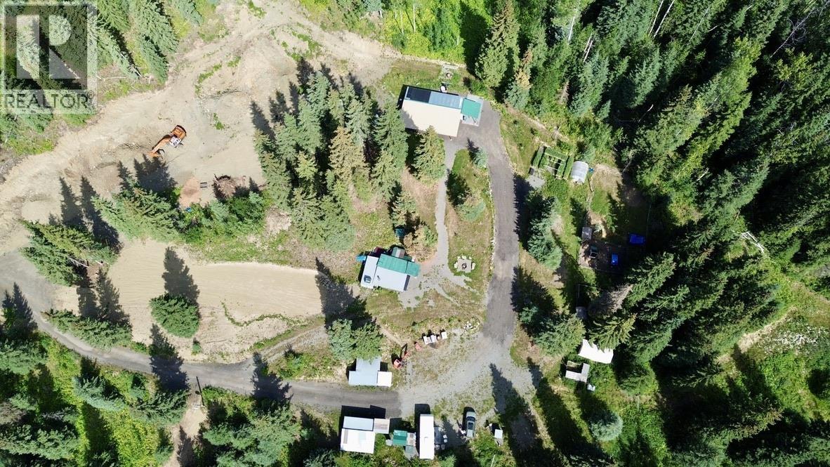 Land in Bridge Lake