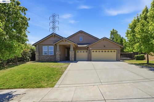 2742 St Andrews Dr, Brentwood, CA, 94513-4626 | Card Image
