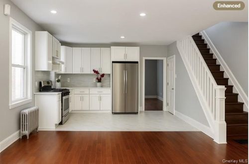 95-27 239th St, Floral Park, NY, 11001-3826 | Card Image