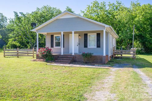 807 Willow Ln, Bessemer City, NC, 28016-2456 | Card Image