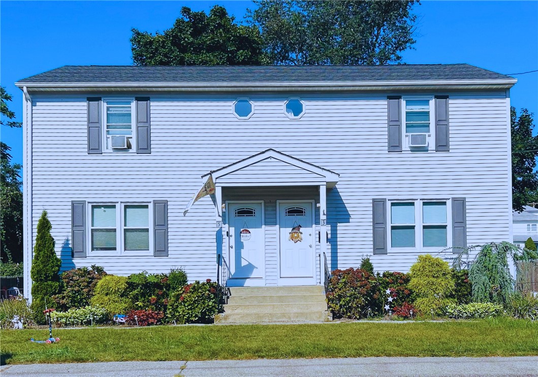 Barnold St, West Warwick, RI 02893