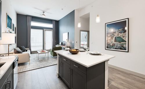 apt-1121-160 Birdsall St, Houston, TX, 77007-8136 | Card Image