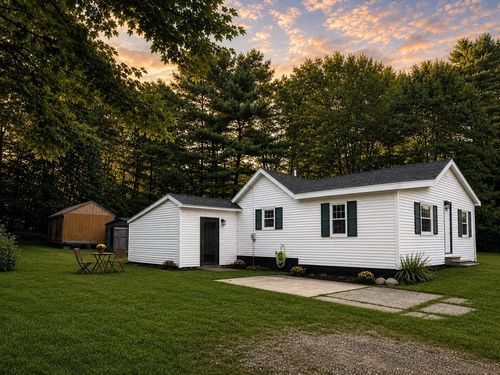 27 Beede Road, Epping, NH, 03042 | Card Image