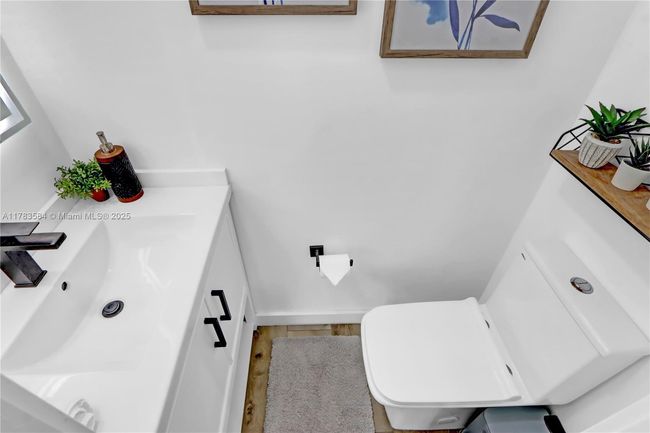 5511 Nw 51 St Ave, House other with 3 bedrooms, 3 bathrooms and null parking in Coconut Creek FL | Image 6
