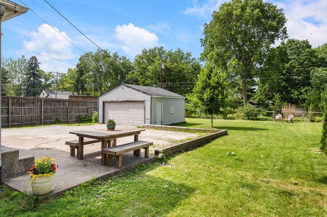 808 W Green St, House other with 5 bedrooms, 2 bathrooms and 2 parking in Champaign IL | Image 47