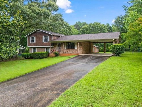 140 Carriage Cir, Stockbridge, GA, 30281-1331 | Card Image