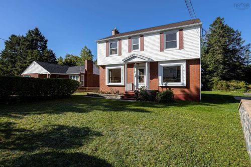 44 Locks Road, Dartmouth, NS, B2X2J5 | Card Image