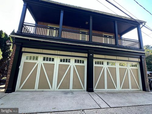 130 Flower Ln, READING, PA, 19610-2045 | Card Image
