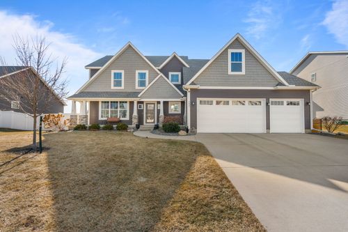 4697 Mason Run, Bettendorf, IA, 52722-2457 | Card Image