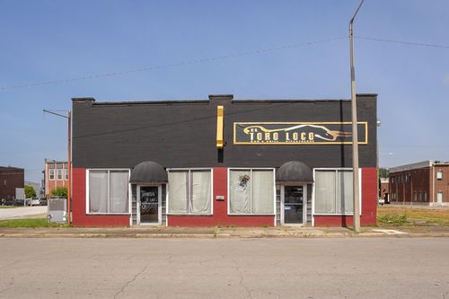 215 N Nashville Ave, Sheffield, AL, 35660-3050 | Card Image