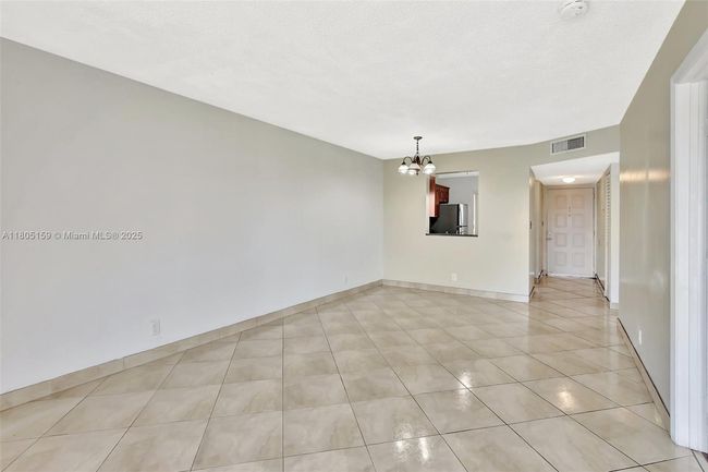 APT-401 - 8720 N Sherman Cir, Condo with 2 bedrooms, 2 bathrooms and null parking in Miramar FL | Image 13