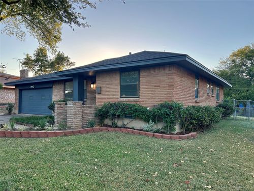 6927 Clearglen Dr, Dallas, TX, 75232-3505 | Card Image