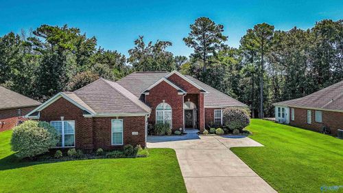 129 High Noon Ln, Huntsville, AL, 35806-1301 | Card Image