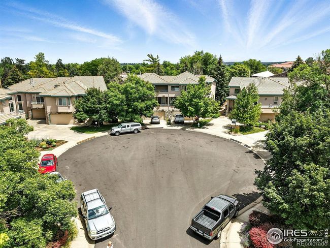 The attractive Clay Commons Court cul-de-sac, surrounded by 9 buildings with 2 townhomes each. | Image 33