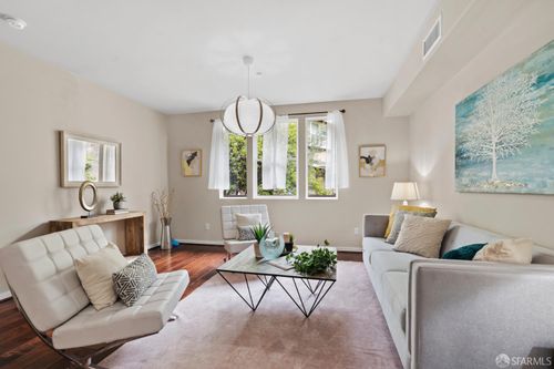 219 E Crystal Cove Ter, San Francisco, CA, 94134-3378 | Card Image