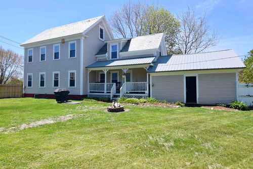 33 Court St, Newport, NH, 03773-1302 | Card Image