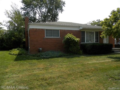 7736 Berwick Dr, Westland, MI, 48185-1456 | Card Image