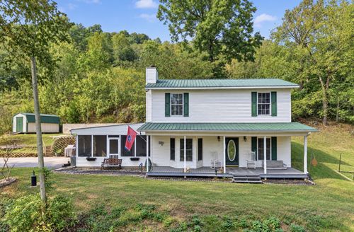 394 Lou Dr, Dowelltown, TN, 37059-2065 | Card Image
