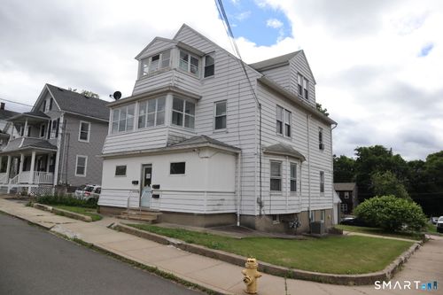 73 Root Ave, Ansonia, CT, 06401-2437 | Card Image