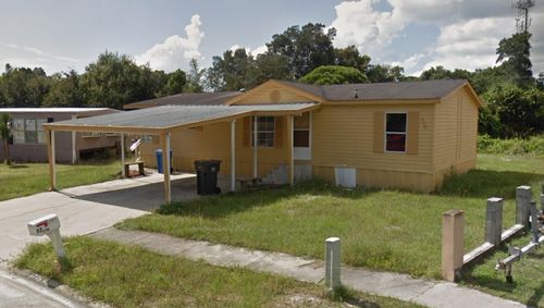 5705 Middlesex Dr, Tampa, FL, 33615-3716 | Card Image
