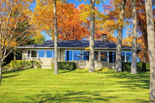 N5667 Lac Verde Circle, Brooklyn, WI, 54941 | Card Image