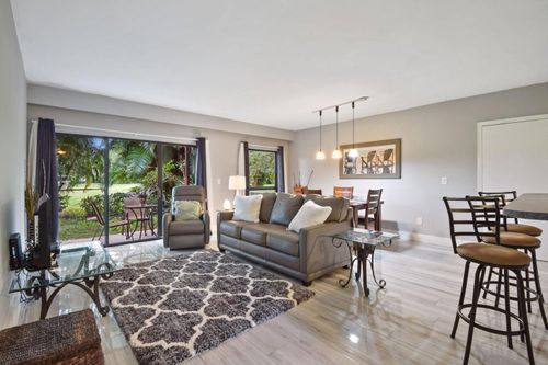250-13334 Polo Club Rd, Wellington, FL, 33414-7213 | Card Image