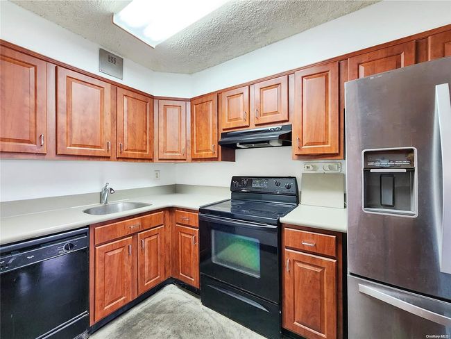 APT-4B - 162-40 9 Th Ave, Home with 3 bedrooms, 1 bathrooms and null parking in Beechhurst NY | Image 9