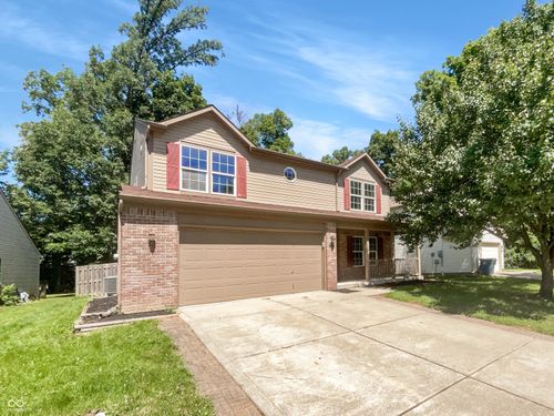 5632 Fair Ridge Pl, Indianapolis, IN, 46221-4057 | Card Image