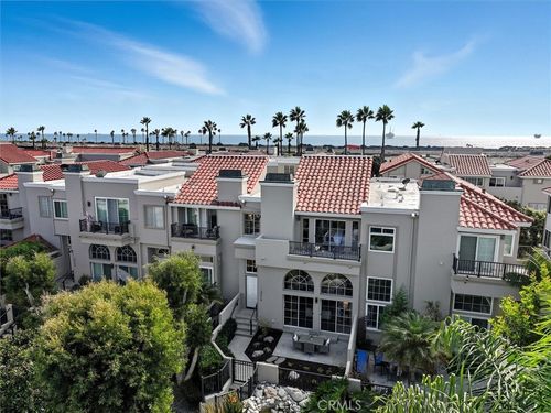 19476 Riverdale Ln, Huntington Beach, CA, 92648-5528 | Card Image