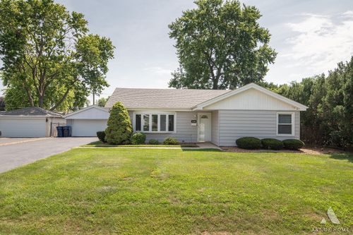 11655 S Nagle Ave, Worth, IL, 60482-2311 | Card Image