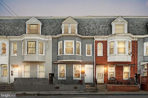 716 W Philadelphia St, YORK, PA, 17401-3343 | Card Image
