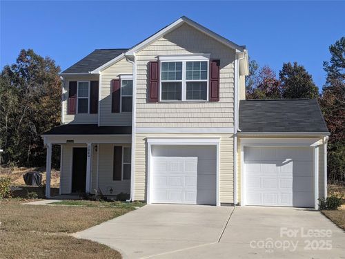 2040 E Park Dr, Lancaster, SC, 29720-3562 | Card Image