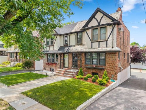 1241 Rhinelander Avenue, New York, NY, 10461 | Card Image