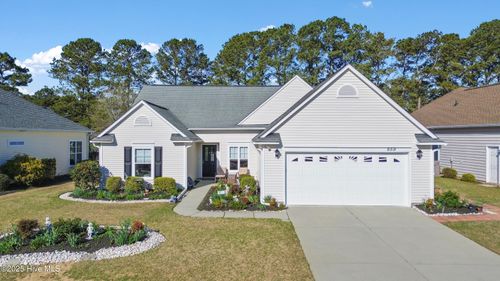 659 Meadowbrook Ln Nw, Calabash, NC, 28467-1749 | Card Image