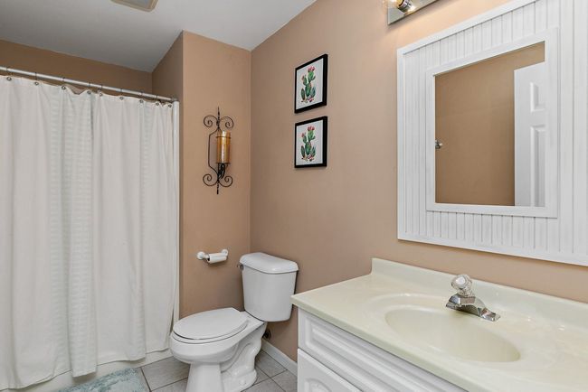 FULL BATH IN THE BASEMENT! | Image 31