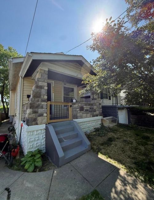 2444 Warren St, Covington, KY, 41014-1650 | Card Image